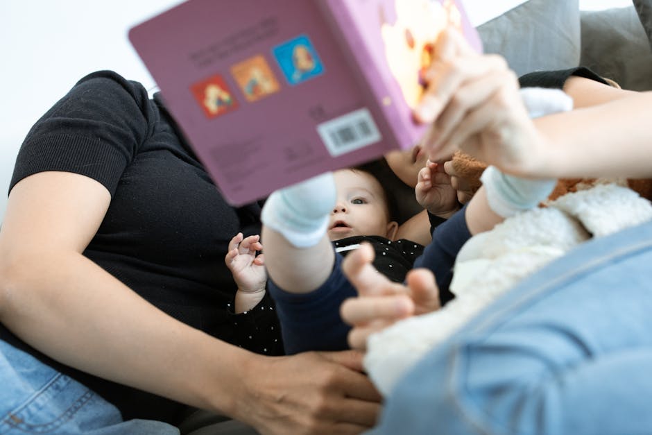 toddler learning to speak, parent reading to baby, early childhood language development