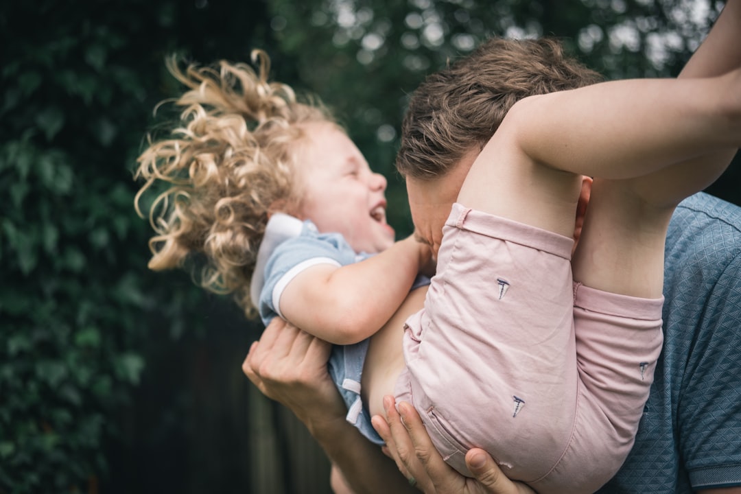 parent comforting toddler emotional development
