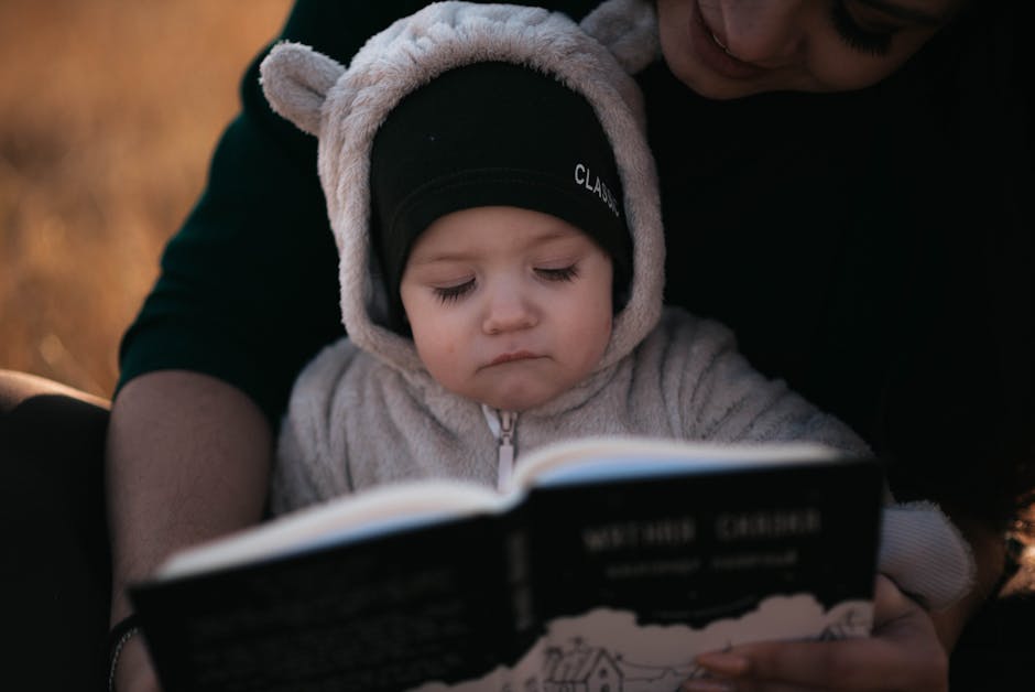 parent reading to toddler, early childhood language stimulation