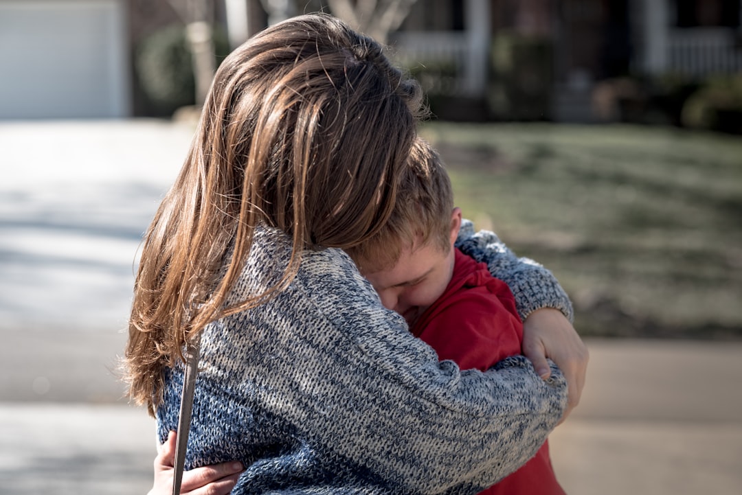 child separation anxiety, parent child hug, preschool crying