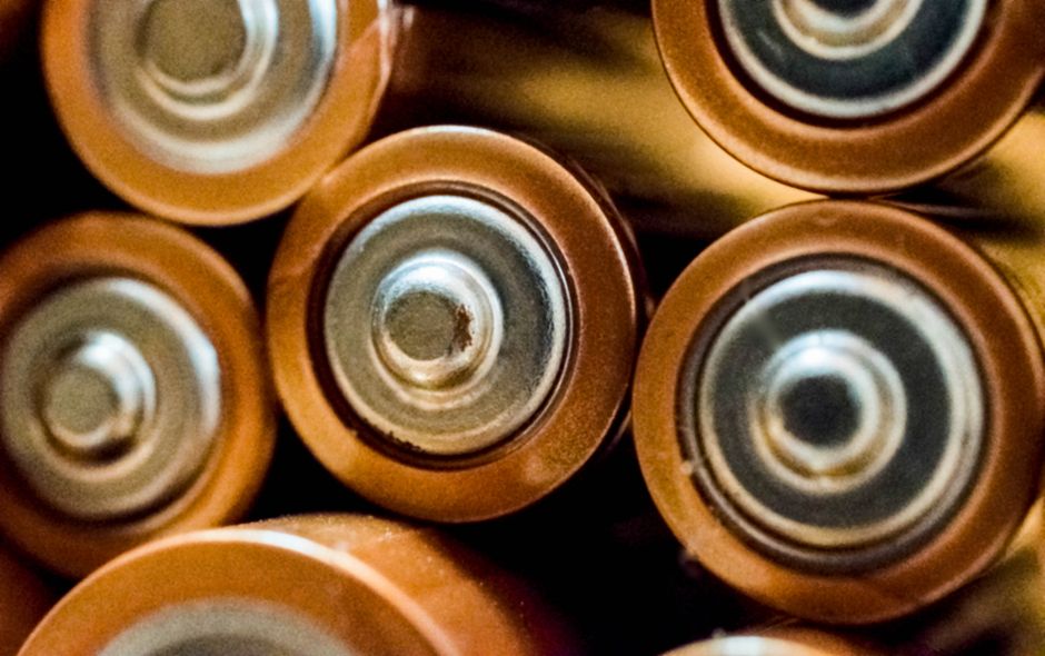 battery storage comparison chart, LFP vs NMC chemistry cells